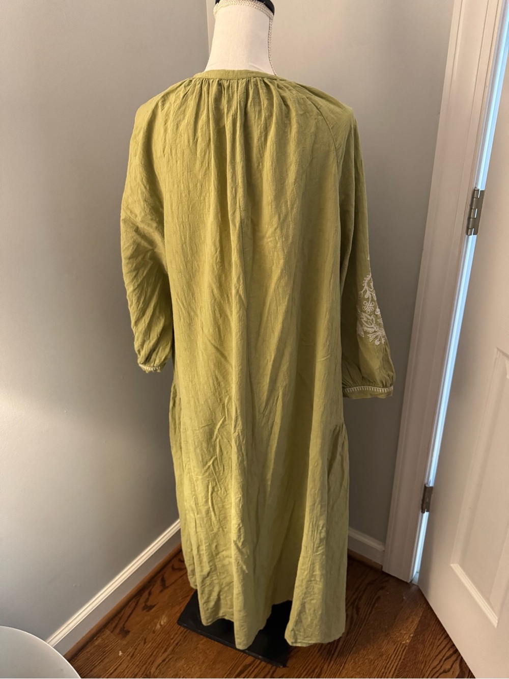 Zara Olive green dress flowy boho Maci dress. Size large - Picture 6 of 11